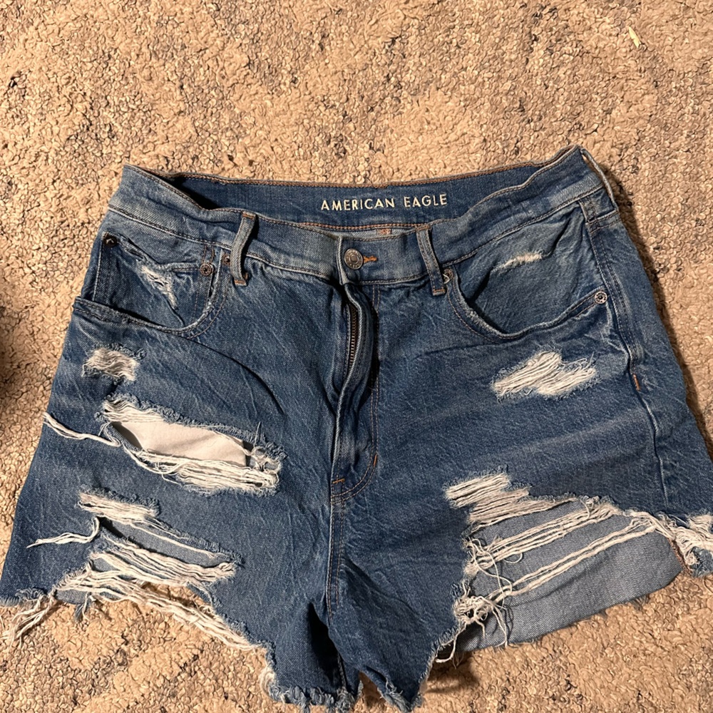 American eagle mom shorts